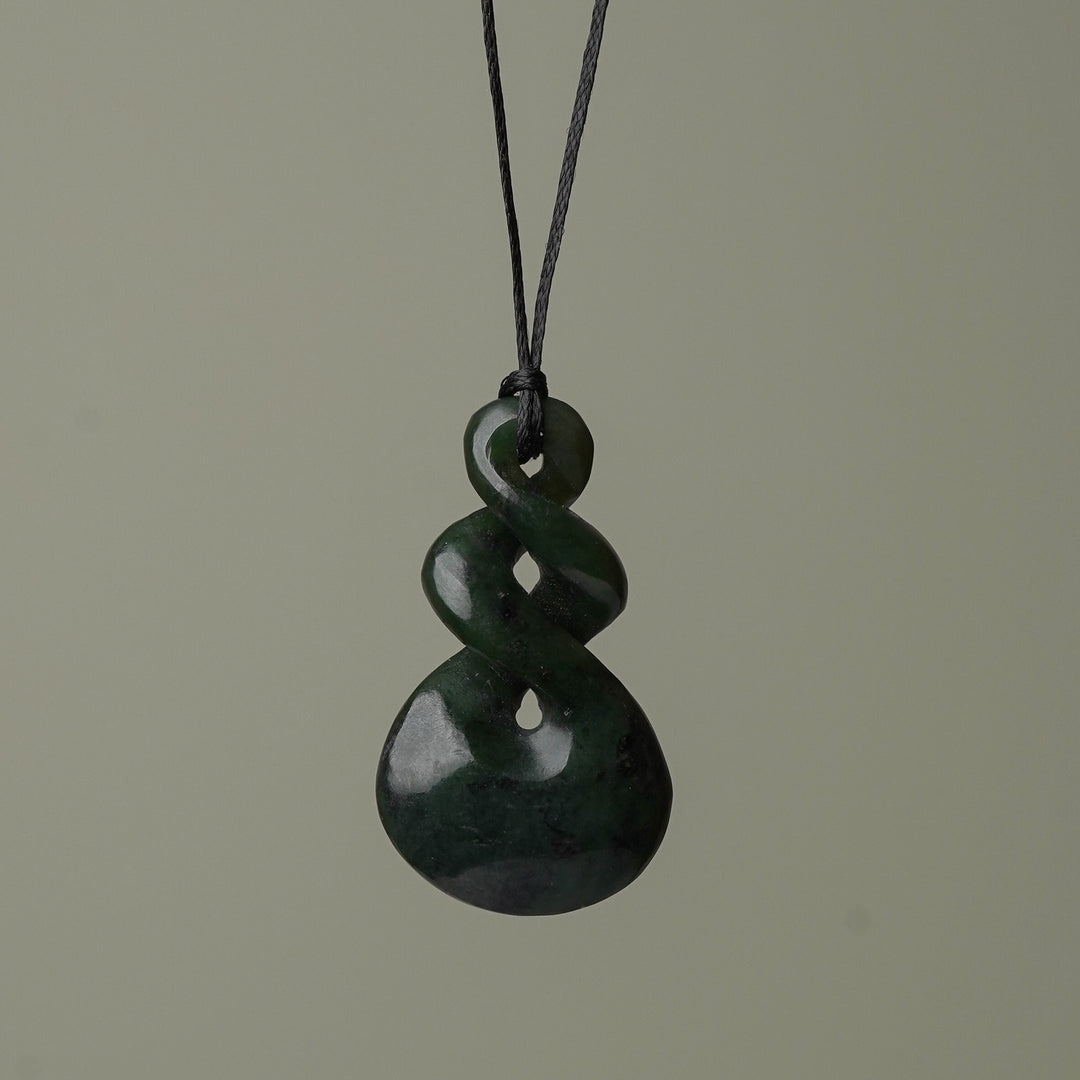 Double Pounamu Pikorua Medium