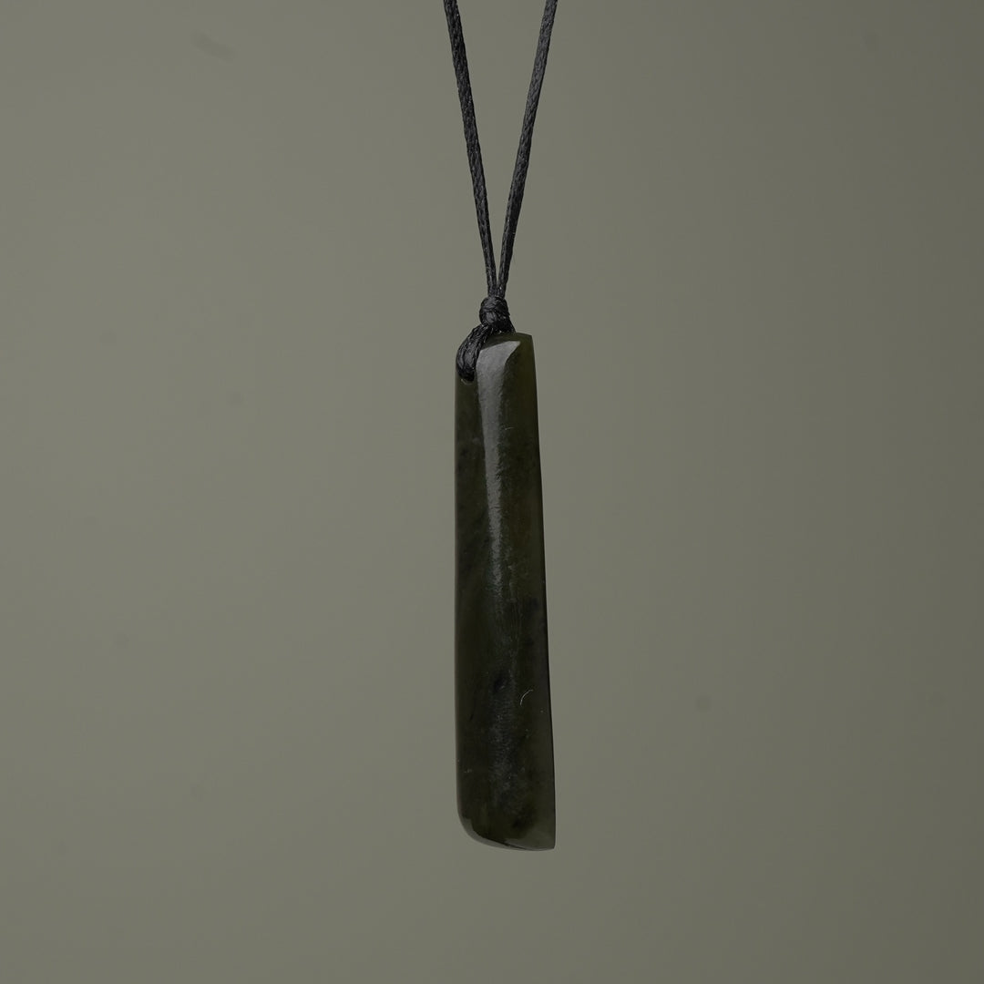 Pounamu Toki Pendant Medium