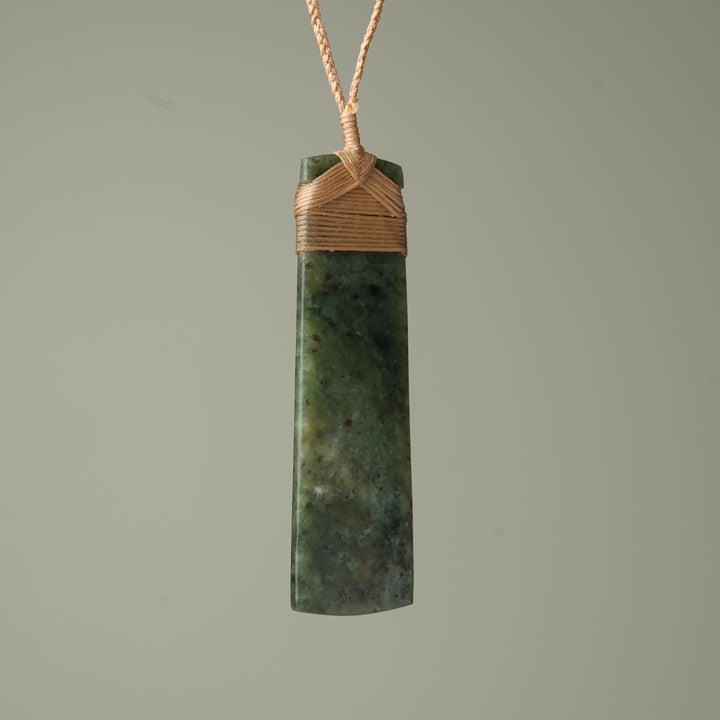 Large Kawakawa Pounamu Toki