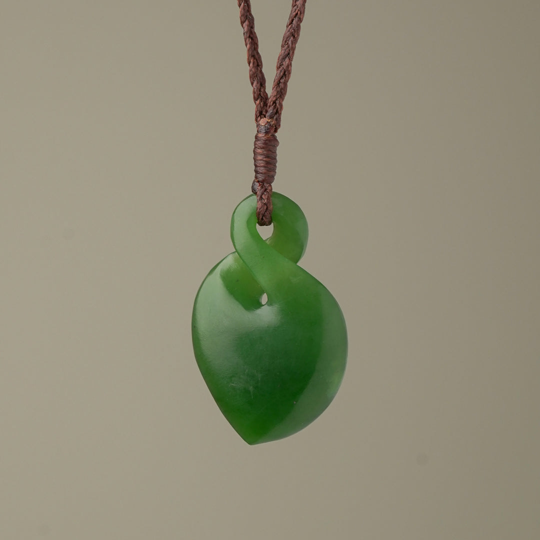 Medium Greenstone Pikorua Pendant