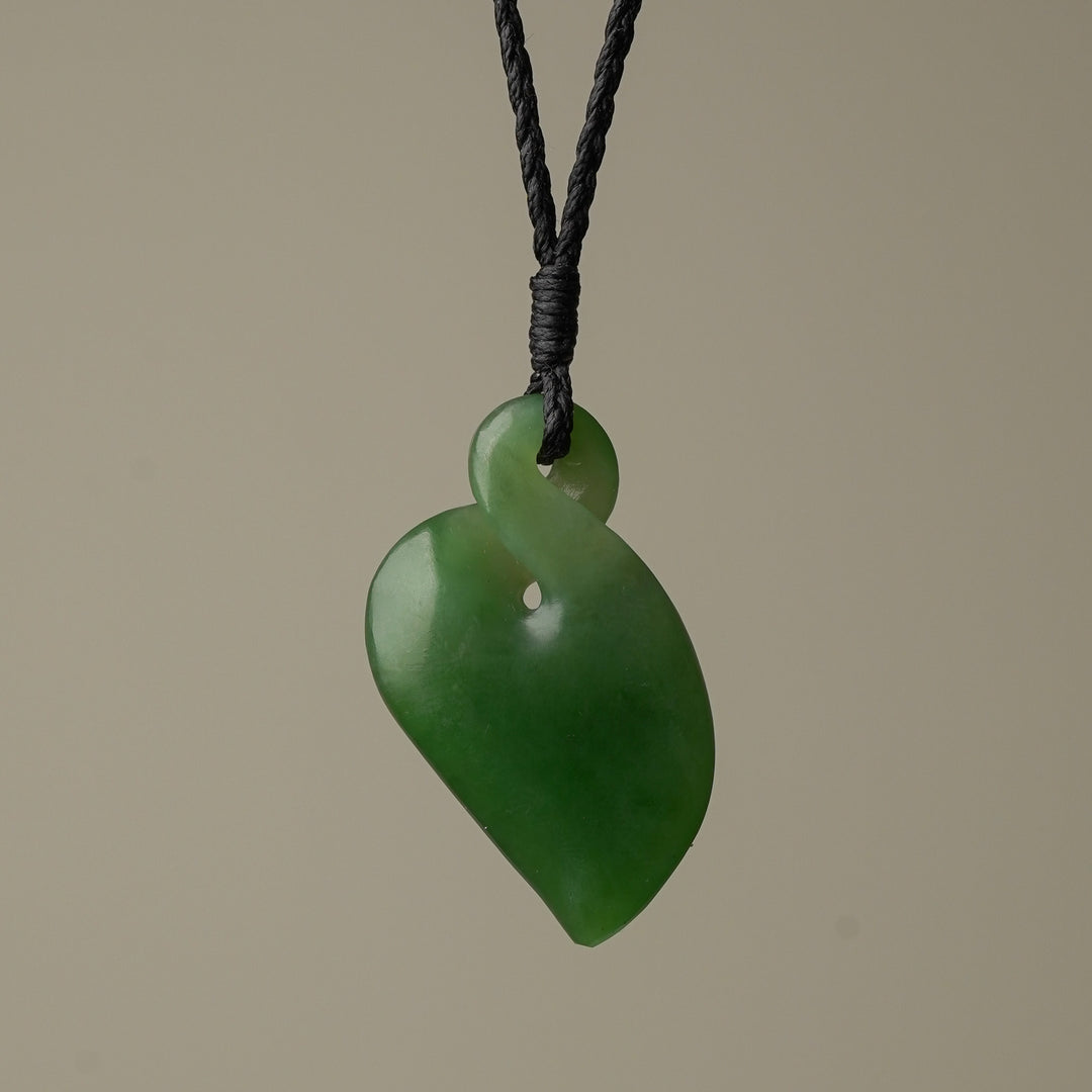 Medium Greenstone Pikorua Pendant