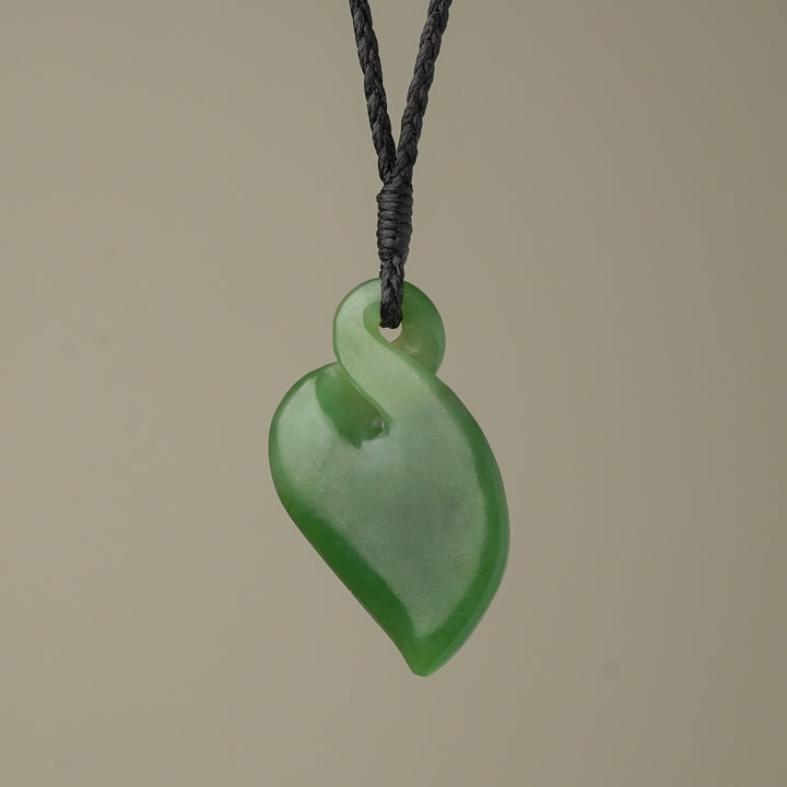 Medium Greenstone Pikorua Pendant