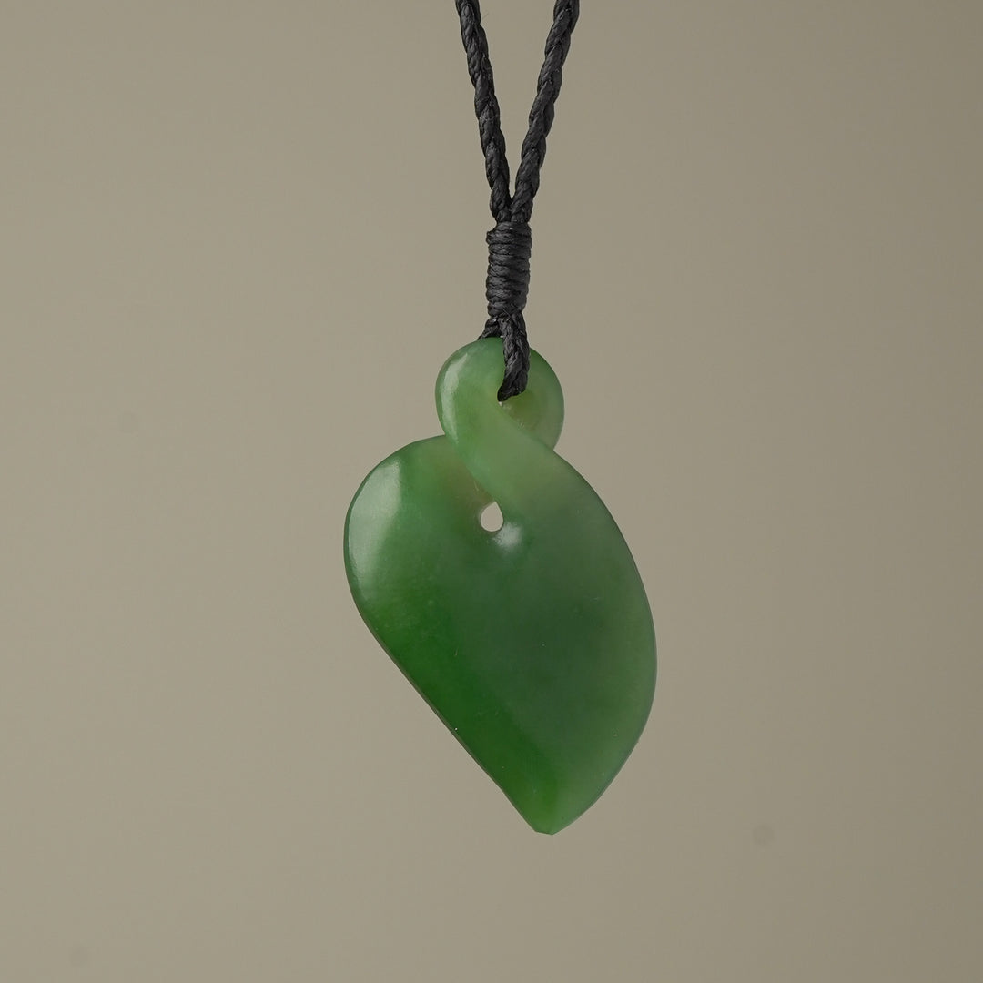 Medium Greenstone Pikorua Pendant