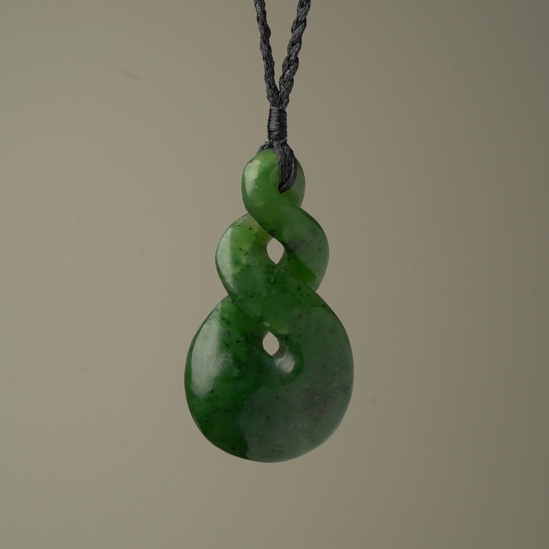 Large Pounamu Pikorua Double Twist