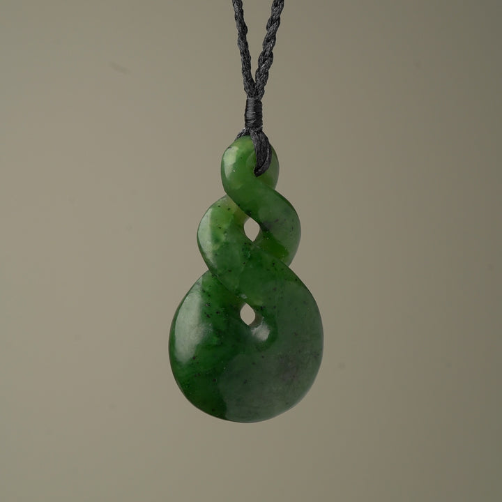 Large Pounamu Pikorua Double Twist