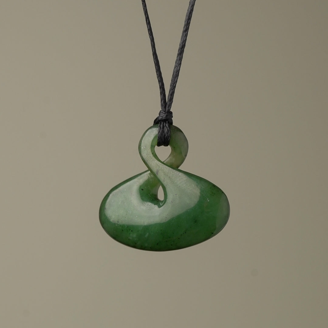 Medium Pikorua Twist Pendant