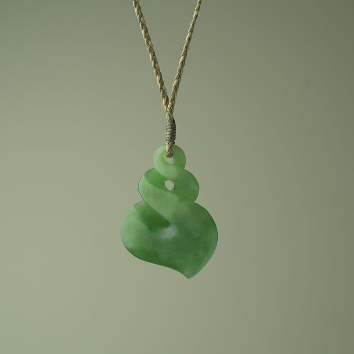 Large Greenstone Pikorua Pendant