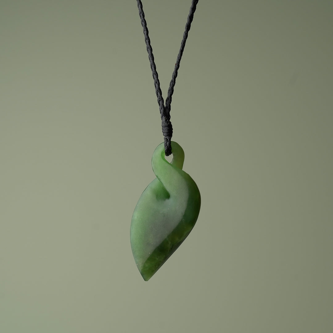 Medium Greenstone Pikorua