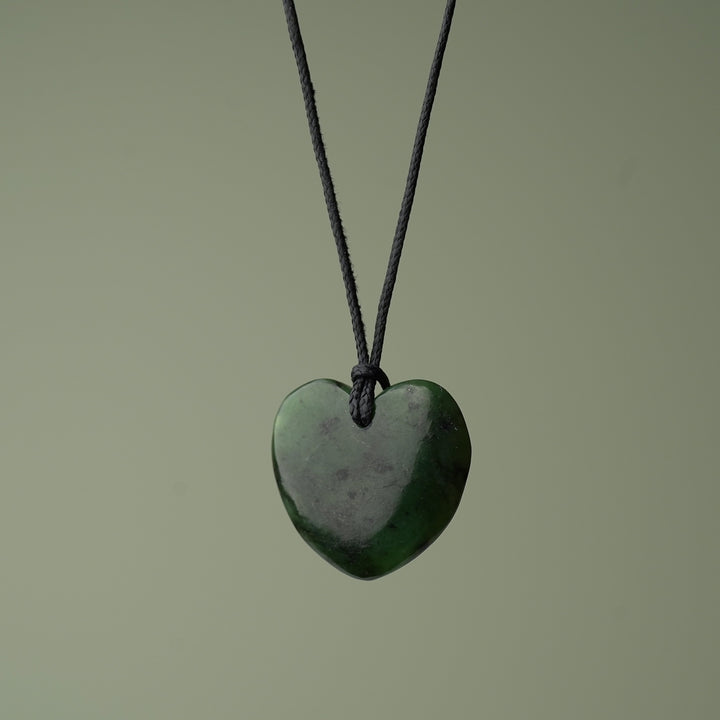 Pounamu Heart Medium