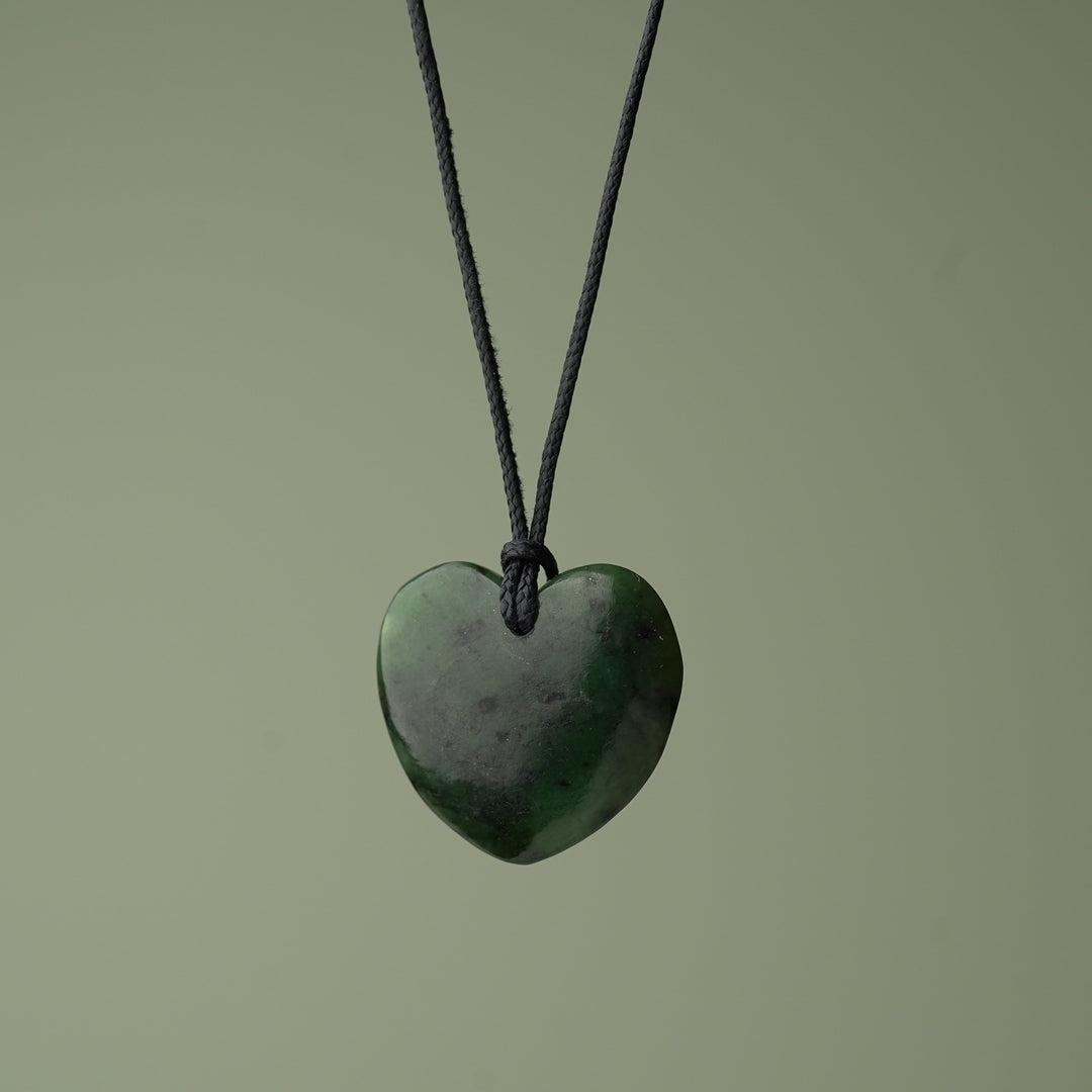 Pounamu Heart Medium