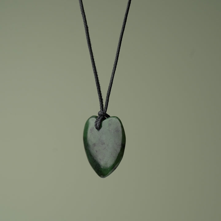 Pounamu Heart Medium