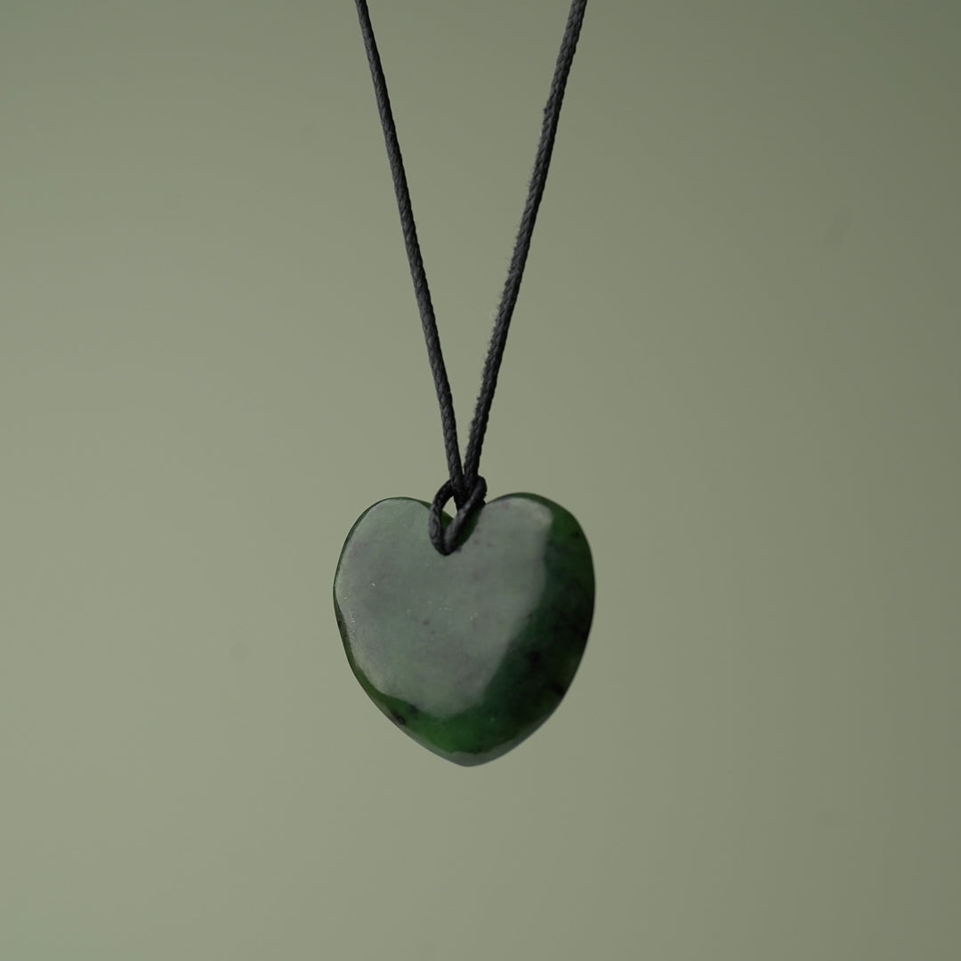 Pounamu Heart Medium