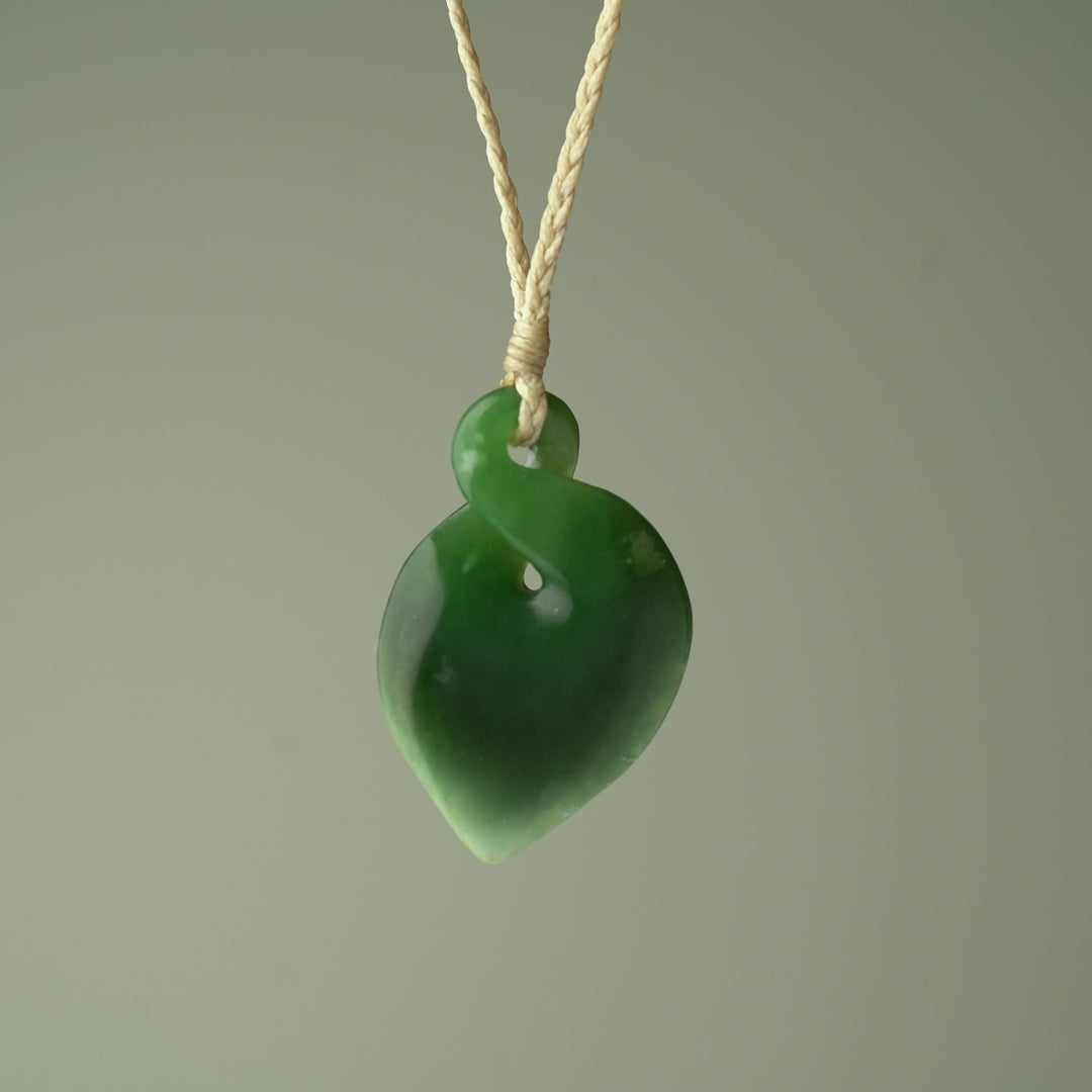 Medium Greenstone Pikorua Pendant