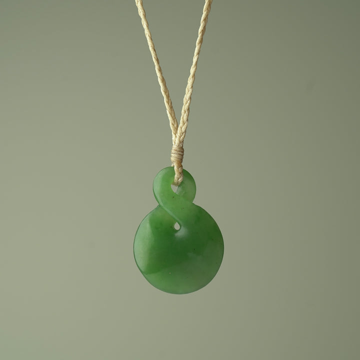 Medium Pounamu Pikorua