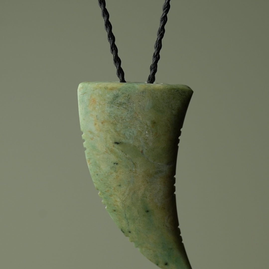 XL Pounamu Niho Tooth Pendant