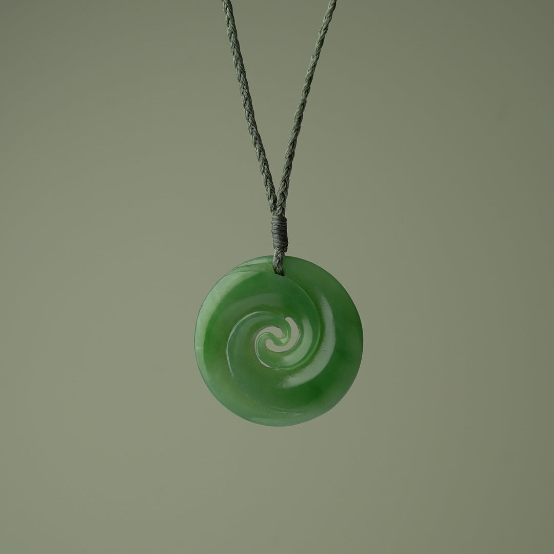 Medium Koru Pounamu Pendant