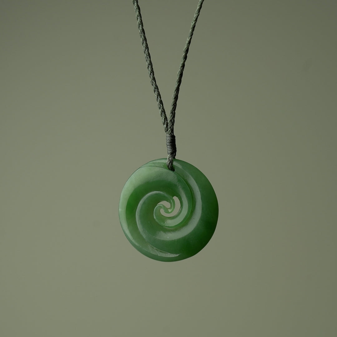 Medium Koru Pounamu Pendant