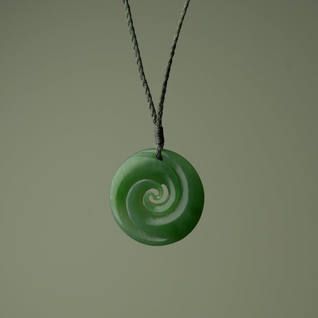 Medium Koru Pounamu Pendant