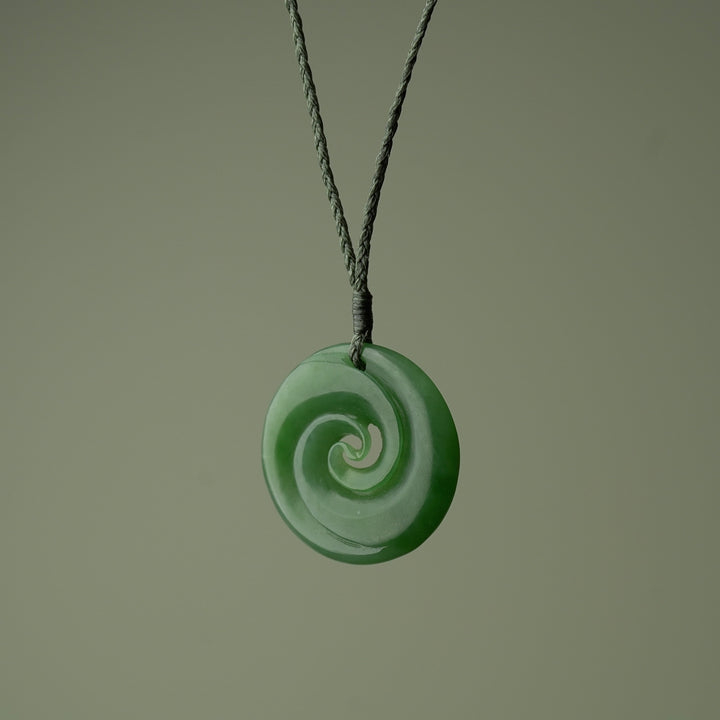 Medium Koru Pounamu Pendant