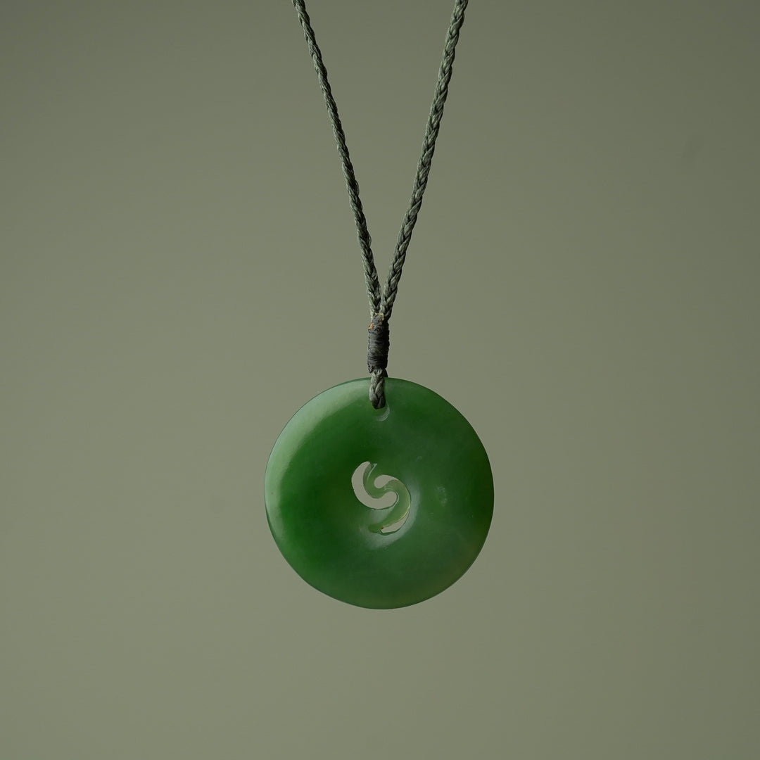 Medium Koru Pounamu Pendant