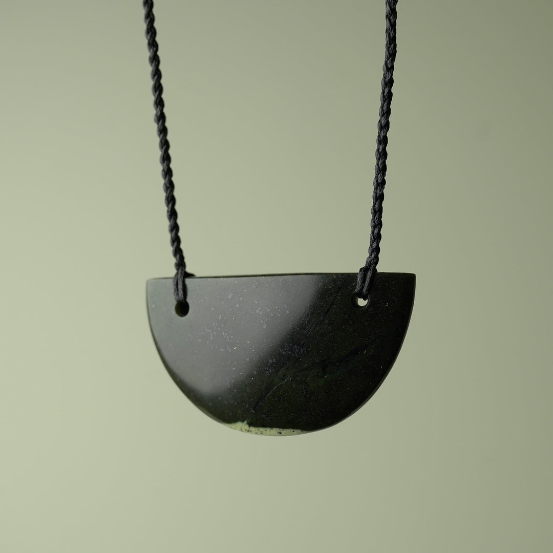 Large Kawakawa Pounamu Breastplate