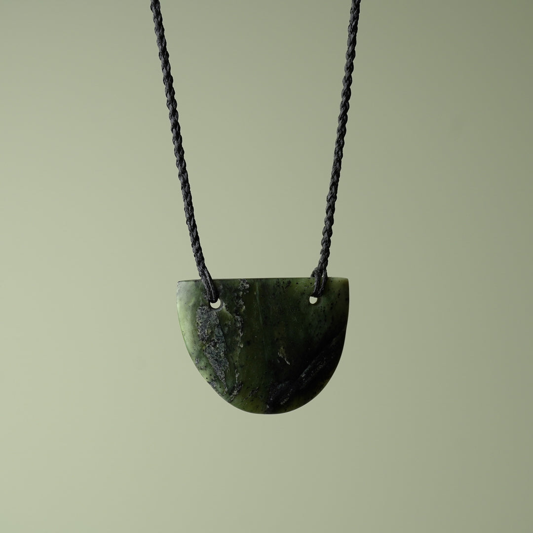 Small Kawakawa Pounamu Breastplate