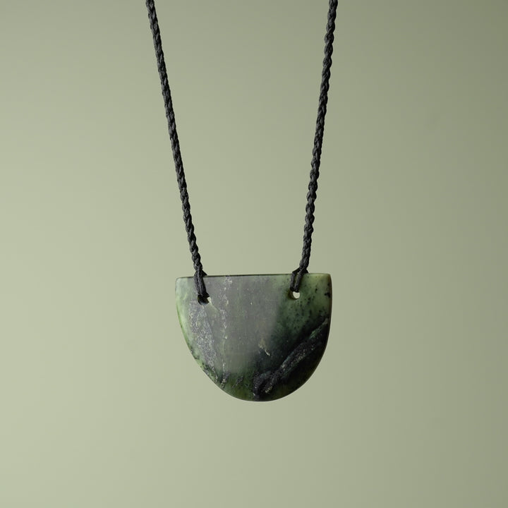 Small Kawakawa Pounamu Breastplate