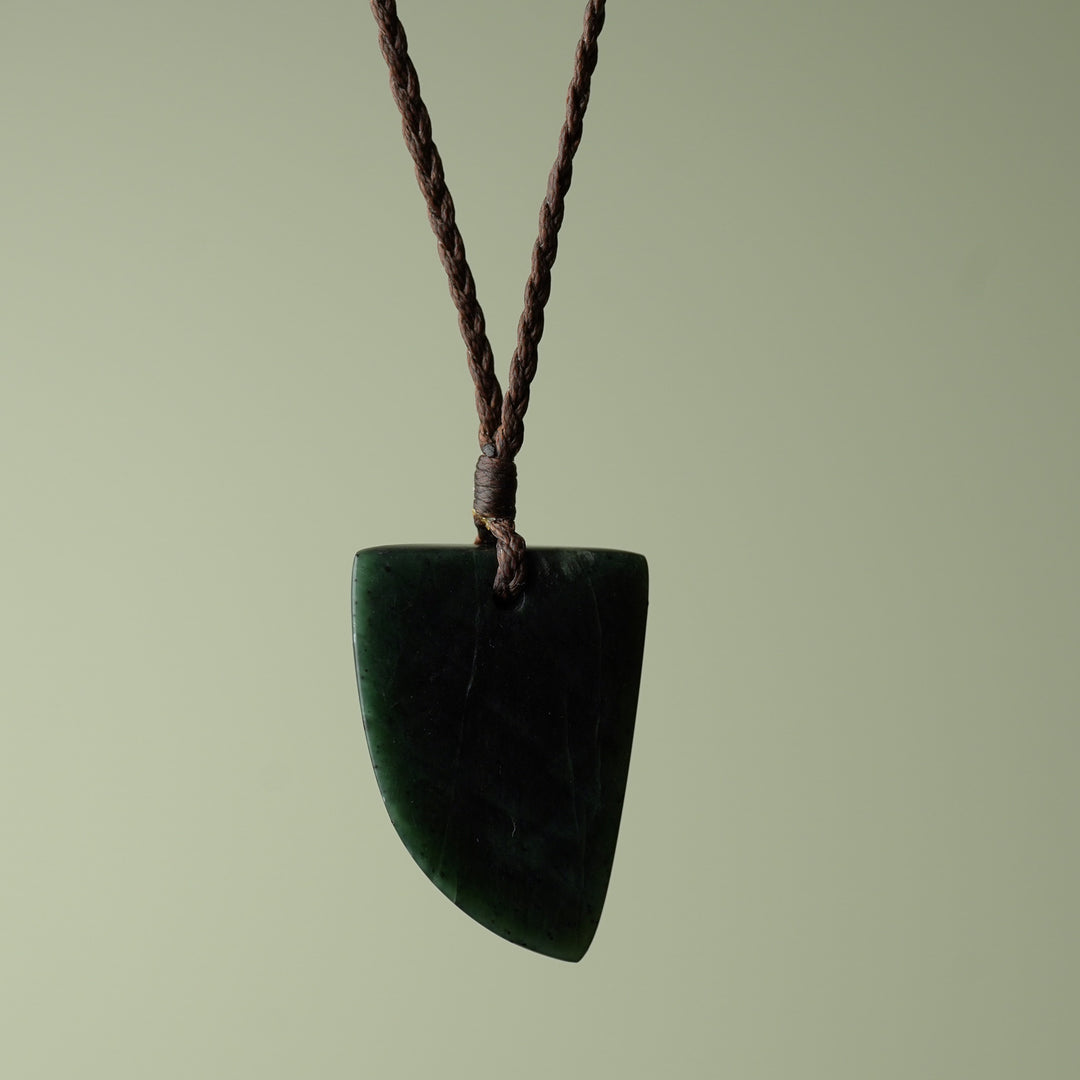 Medium Pounamu Niho Tooth Pendant