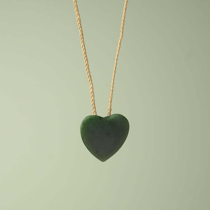 Pounamu Kawakawa Heart Small