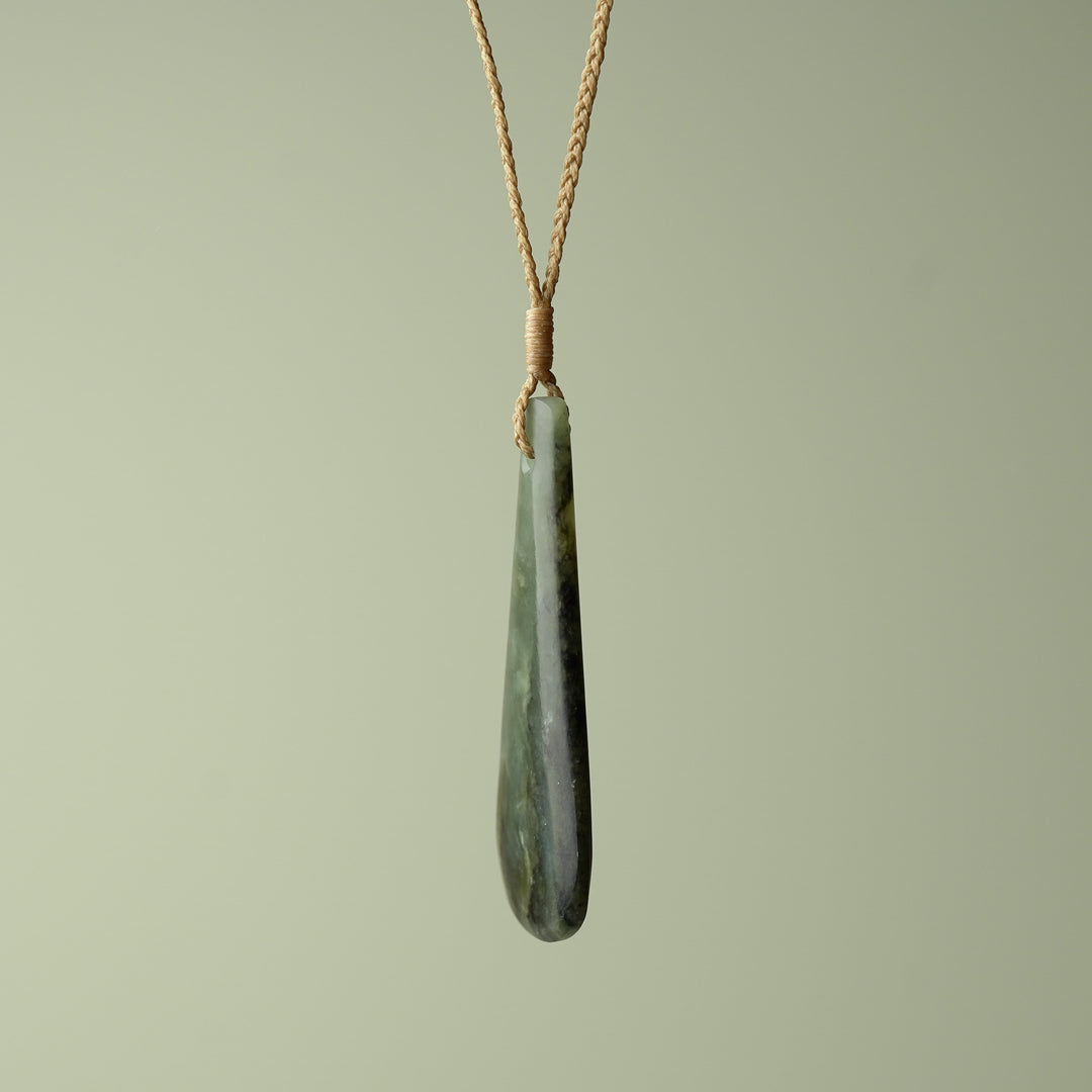 Large Kawakawa Roimata Teardrop Pendant