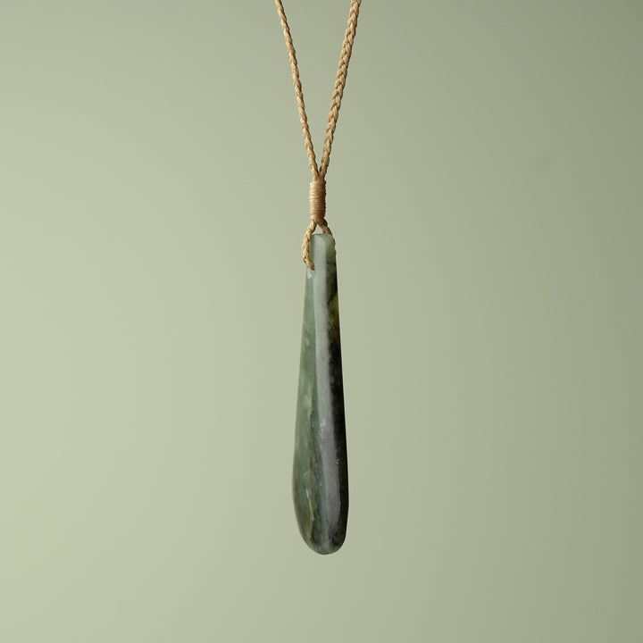 Large Kawakawa Roimata Teardrop Pendant