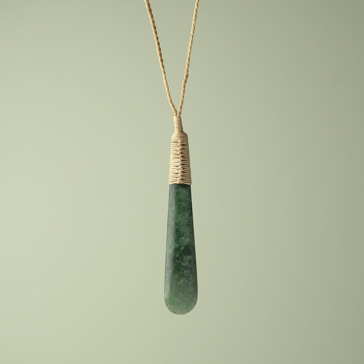 Large Kawakawa Roimata Teardrop Pendant