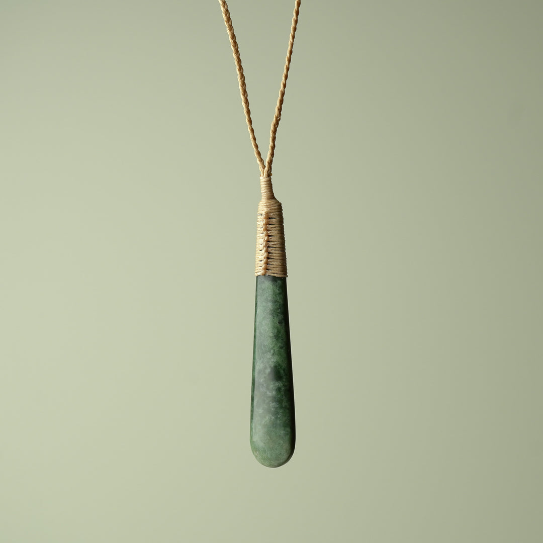 Large Kawakawa Roimata Teardrop Pendant