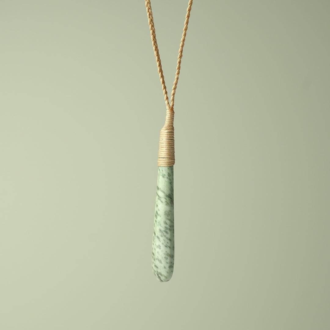 Medium Bound Kōkopu Roimata Teardrop Pendant