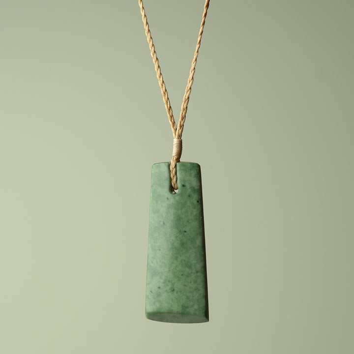 Large Kahurangi Pounamu Toki, Tan Binding