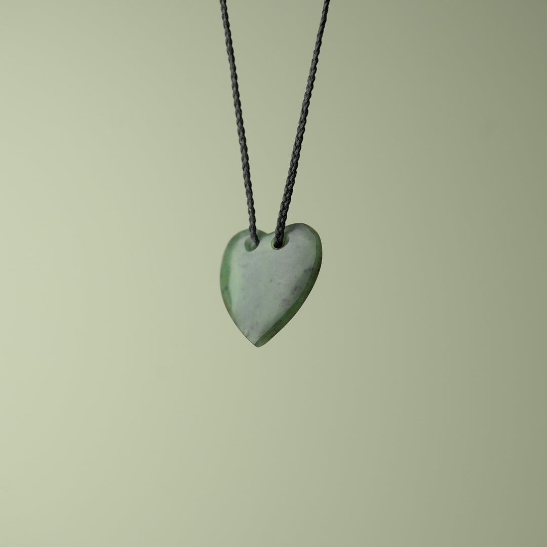 Pounamu Kahurangi Heart Small