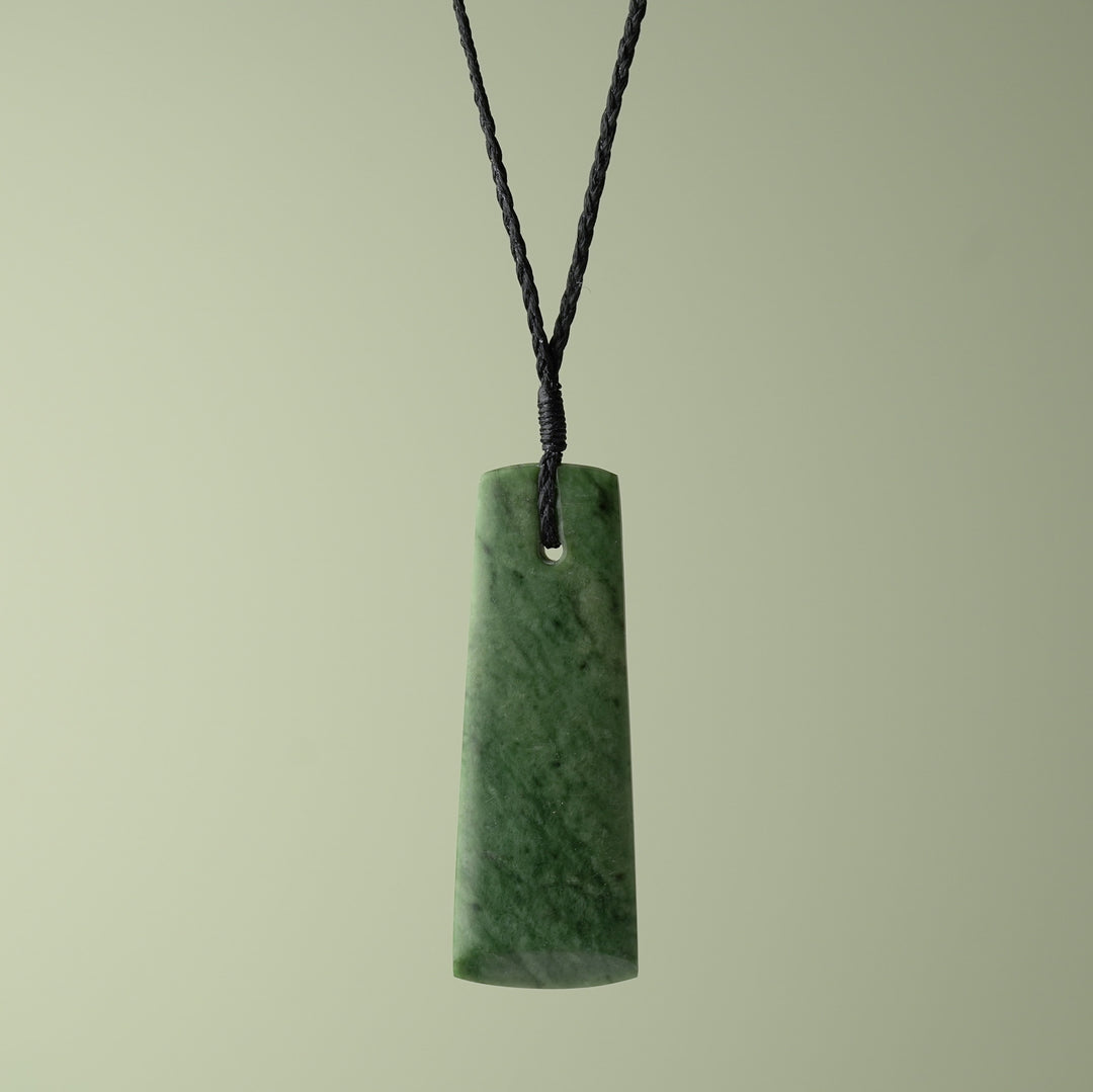 Large Kahurangi Pounamu Toki, Black Binding