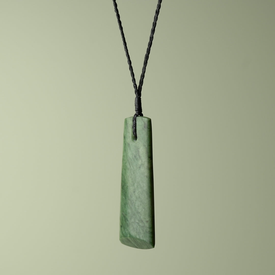 Large Kahurangi Pounamu Toki, Black Binding