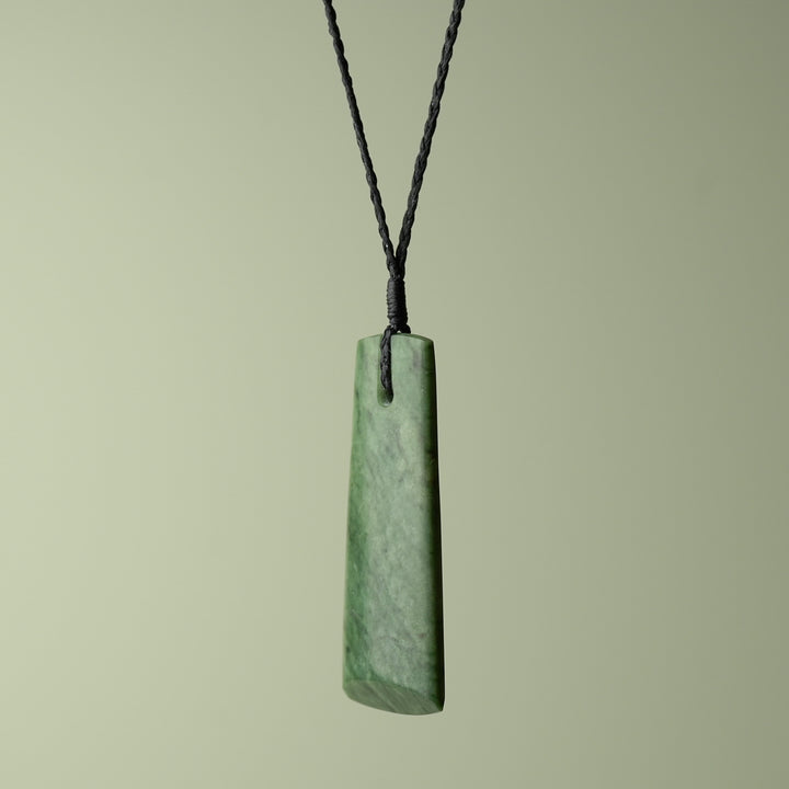 Large Kahurangi Pounamu Toki, Black Binding