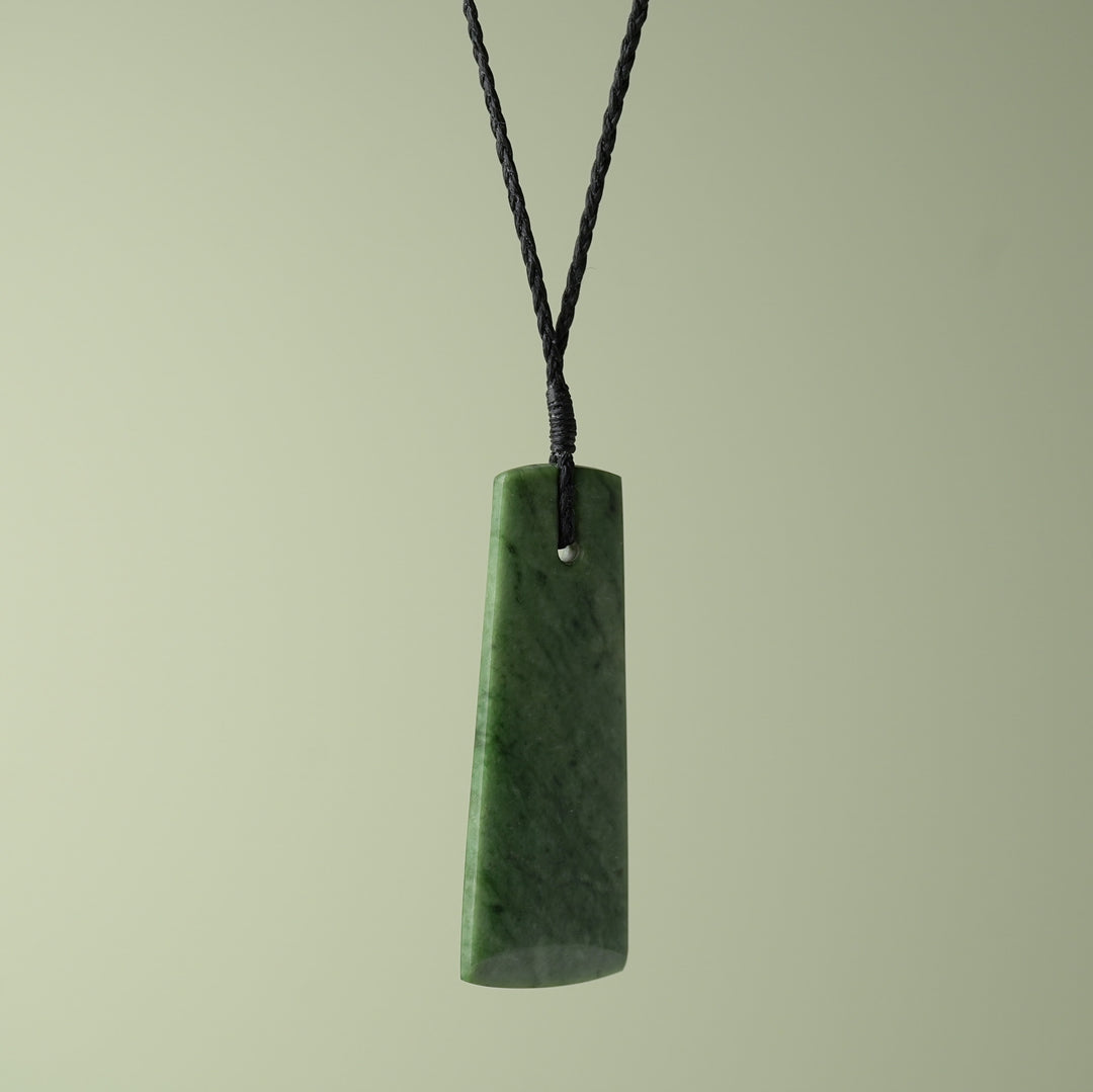 Large Kahurangi Pounamu Toki, Black Binding