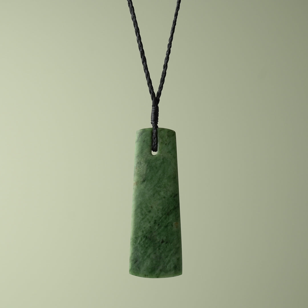 Large Kahurangi Pounamu Toki, Black Binding