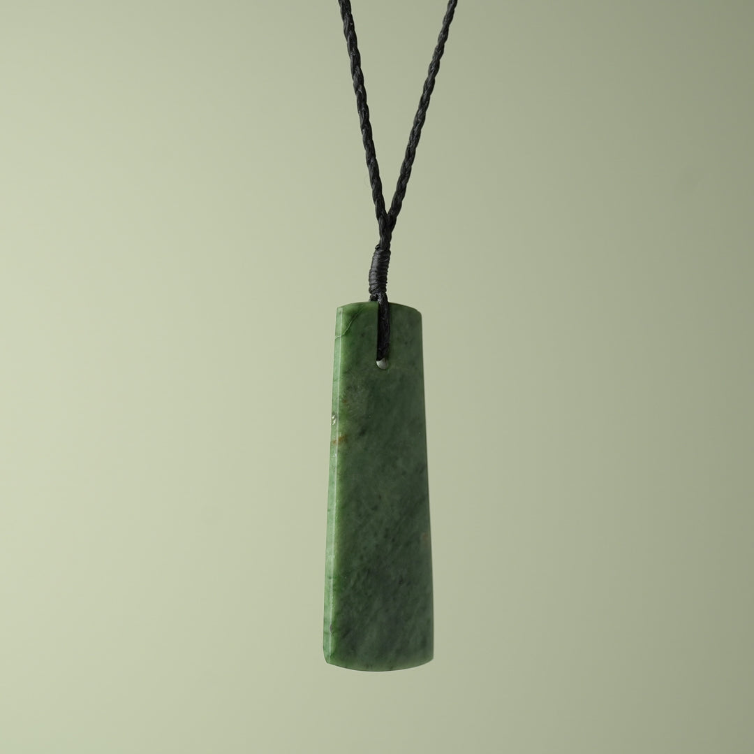 Large Kahurangi Pounamu Toki, Black Binding