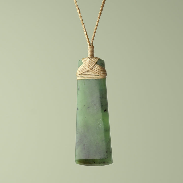 Large Kahurangi Pounamu Toki, Tan Binding