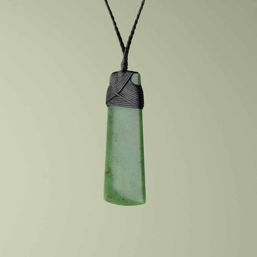 Extra Large Greenstone Toki, Matte