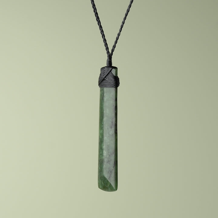 Extra Large Greenstone Toki, Matte