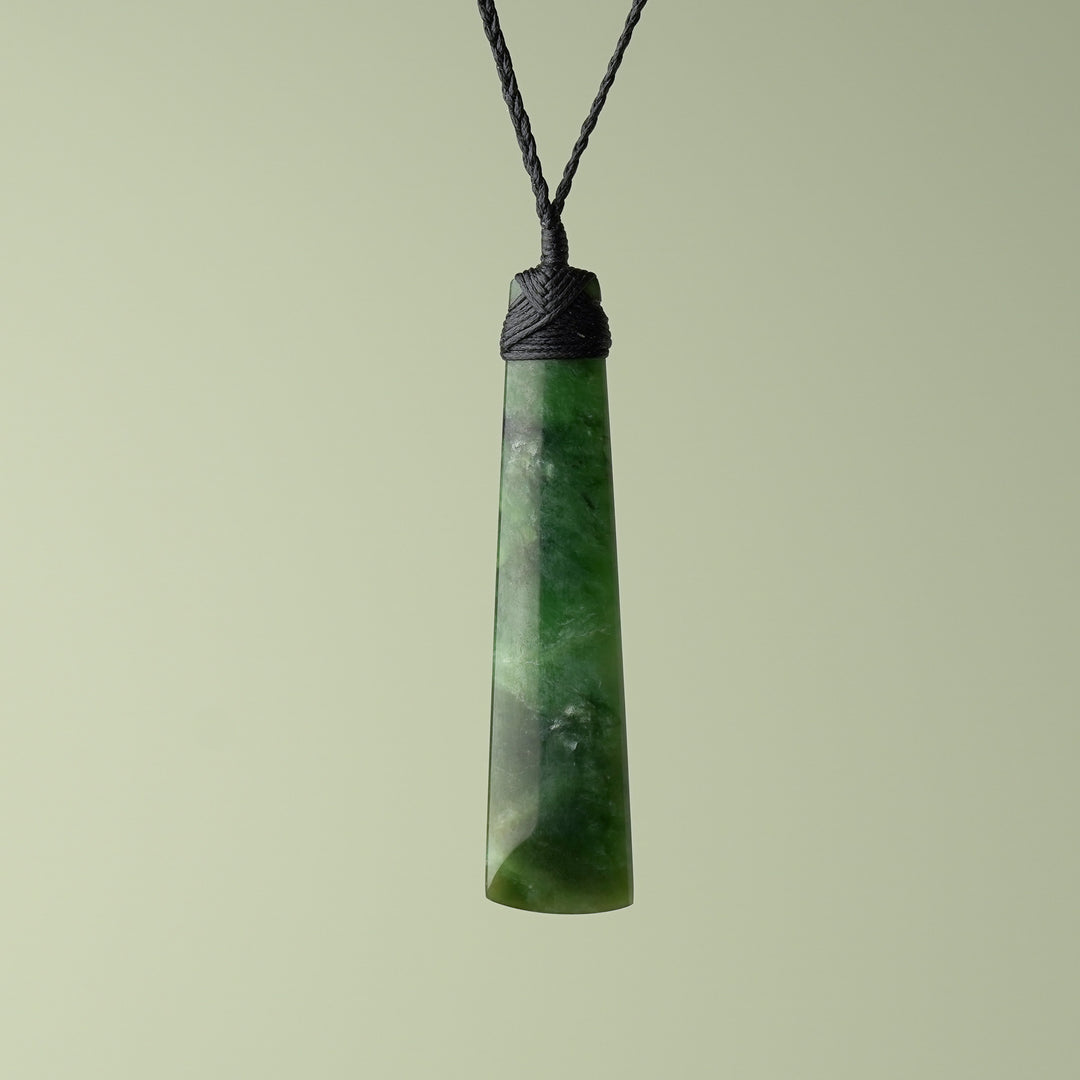 Large Kawakawa Greenstone Toki