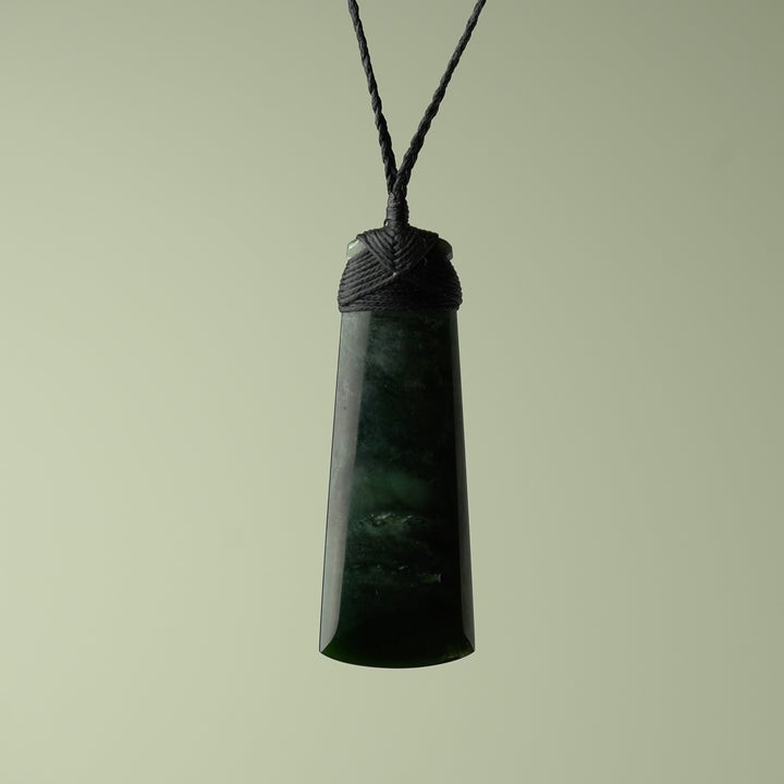 Large Kawakawa Greenstone Toki