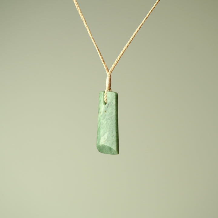 Small Kahurangi Pounamu Toki, Tan Binding