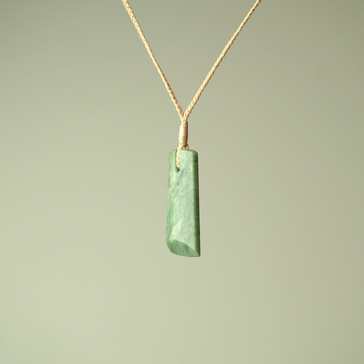 Small Kahurangi Pounamu Toki, Tan Binding