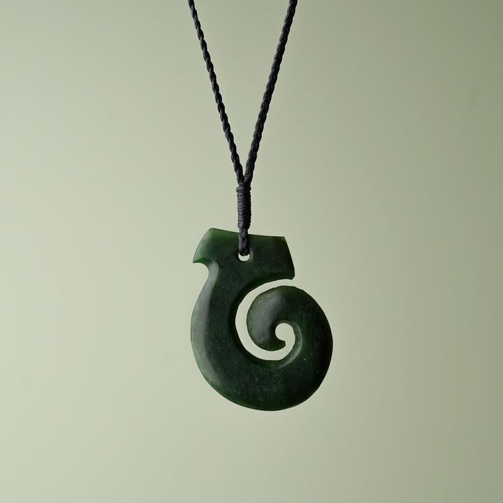 Medium Kawakawa Greenstone Hei Matau